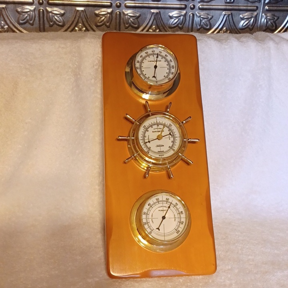 Vintage weather station by Sunbeam,  barometer, thermometer, humidity